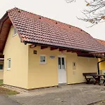 Apartmajske Hiske Lubadarcek アパート