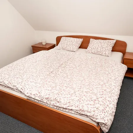 Apartmajske Hiske Lubadarcek * Podčetrtek