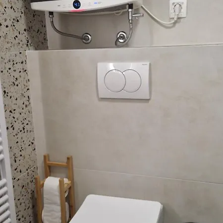 Apartmajske Hiske Lubadarcek 포드체트르테크