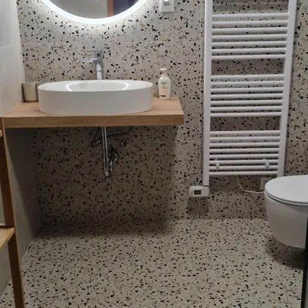 Apartmajske Hiske Lubadarcek * Podčetrtek