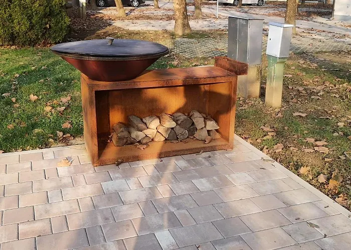 Apartmajske Hiske Lubadarcek شقة