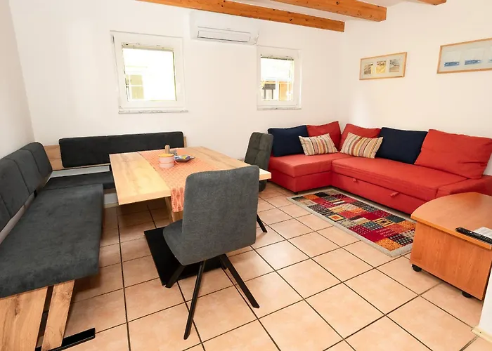 Apartmajske Hiske Lubadarcek *